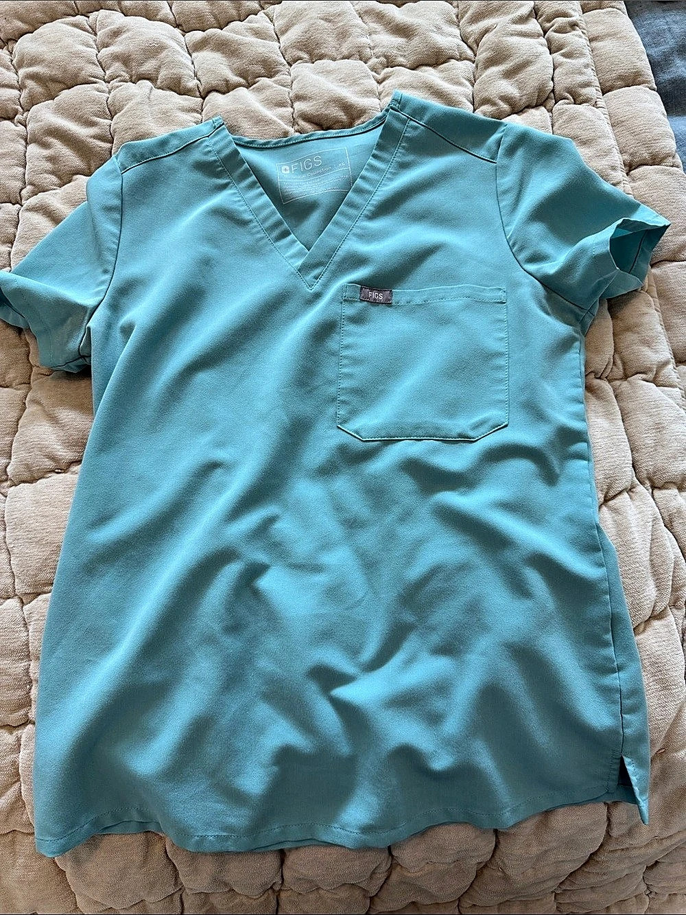 FIGS Catarina one pocket scrub top seaglass